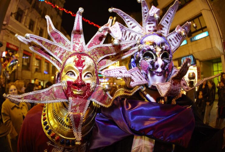 Descubre la magia del Carnaval Avilés: Un festín de colores y tradiciones