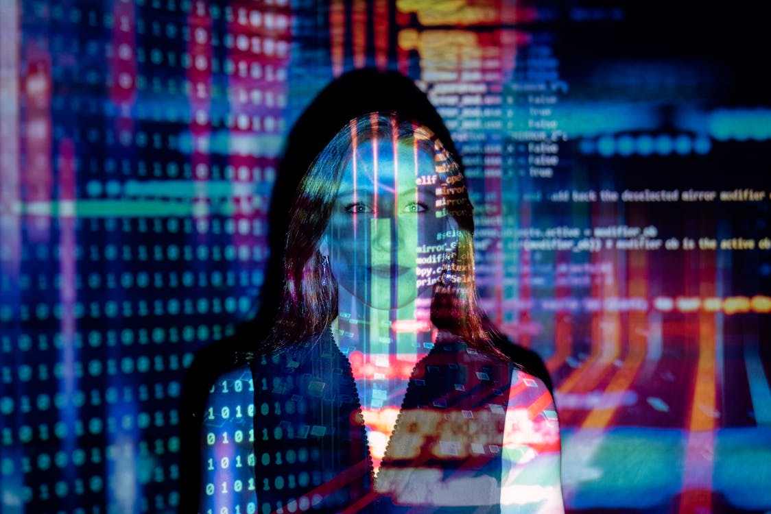 Desarrollo tecnológico y startups en pantalla de ordenador